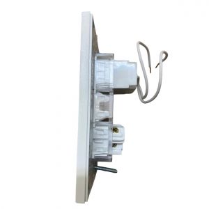 SET ARMADO 1 TOMACORRIENTE ESPECIAL 10A + 1 USB C 3A LINEA URBANA EXULTT - Vista 3