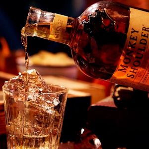 WHISKY MONKEY SHOULDER 700 CC - Vista 4