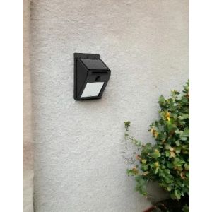 REFLECTOR SOLAR 4W APLIQUE EXTERIOR IP65 INTEMPERIE BATERIA NEGRO BLANCO FRíO - Vista 3