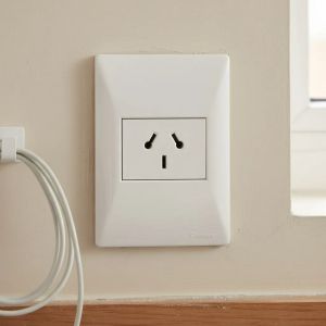 SET ARMADO TOMA CORRIENTE ESPECIAL SIMPLE 10A CAMBRE SIGLO XXII BLANCO