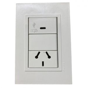 SET ARMADO 1 TOMACORRIENTE ESPECIAL 10A + 1 USB C 3A LINEA URBANA EXULTT