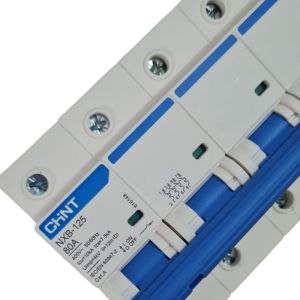 LLAVE TERMICA TETRAPOLAR 4X80A 10KA CURVA D CHINT - Vista 3