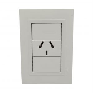 SET ARMADO 1 TOMACORRIENTE 10A ESPECIAL LINEA URBANA EXULTT