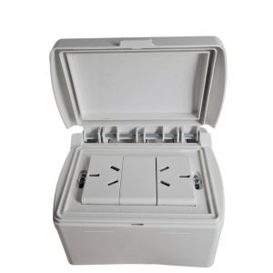 TAPA CAPSULADA EXTERIOR RIGIDA APLICAR + 2 TOMA 10A EXULTT URBANA - Vista 1