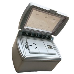 TAPA CAPSULADA EXTERIOR MEMBRANA APLICAR + 1 USB DOBLE + 1 TOMA 10A EXULTT - Vista 1