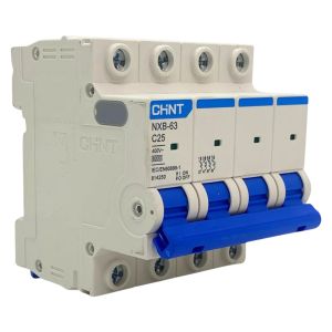 LLAVE TERMICA TETRAPOLAR 4X25A 6KA CURVA C CHINT - Vista 1