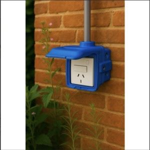 CAJA CAPSULADA EXTERIOR 1 PUNTO Y TOMA 10 AMP C/ TAPA EXTERIOR EXULTT - Vista 2